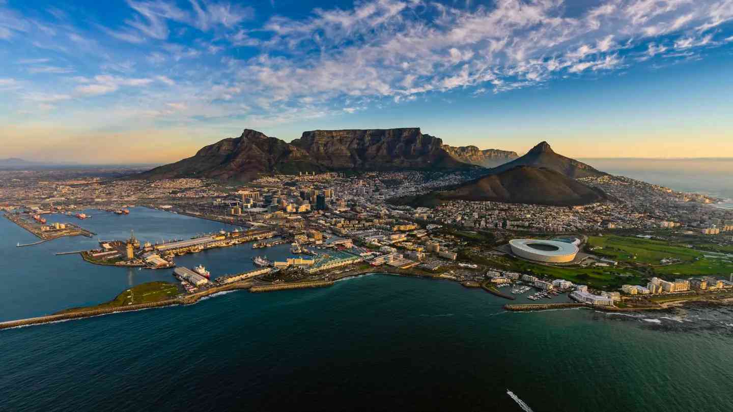 Your Ultimate Guide to Travelling from London to Cape Town Creative Workz